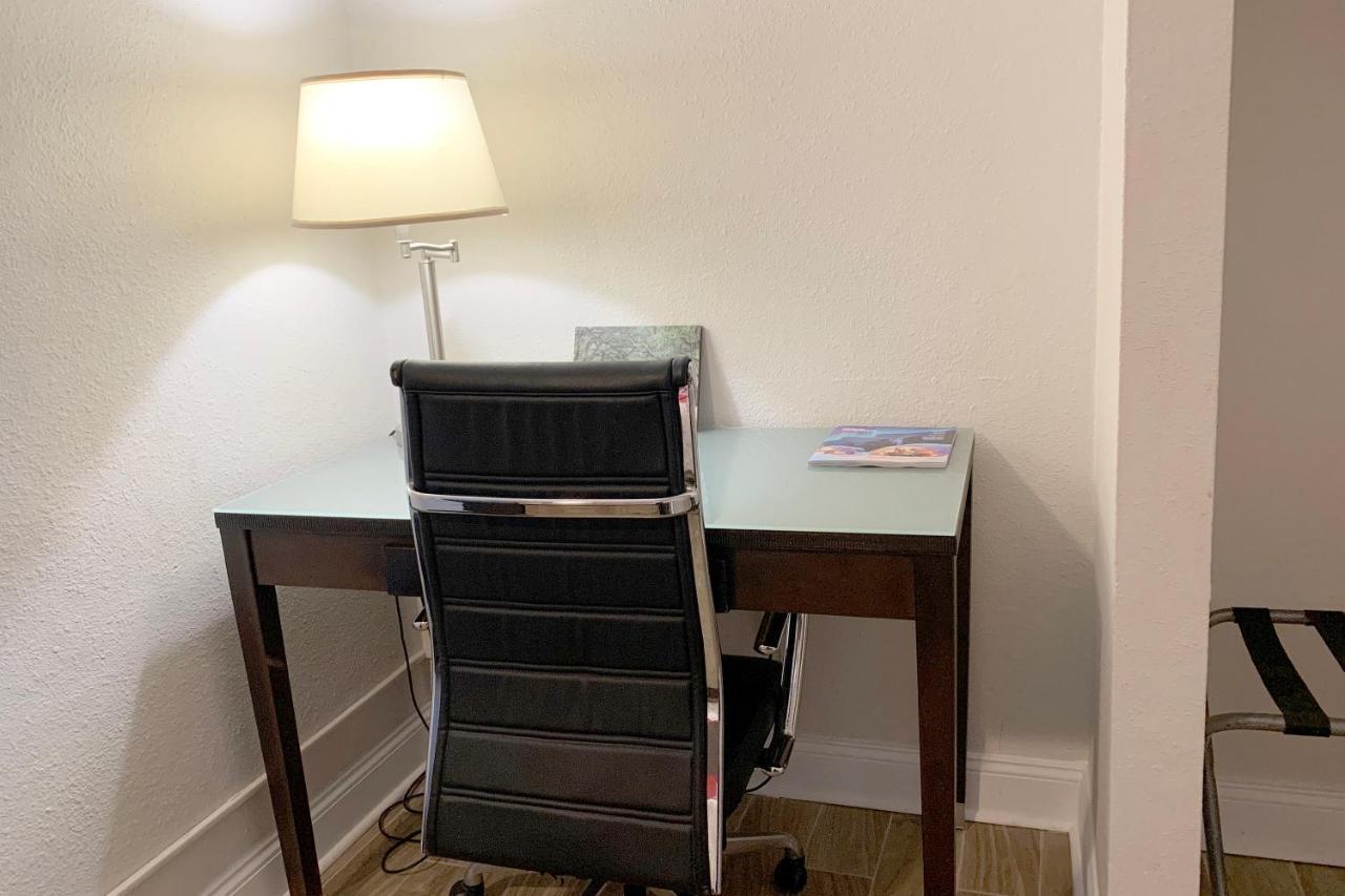 Hotel Savannah Ga Hwy 17 Екстериор снимка