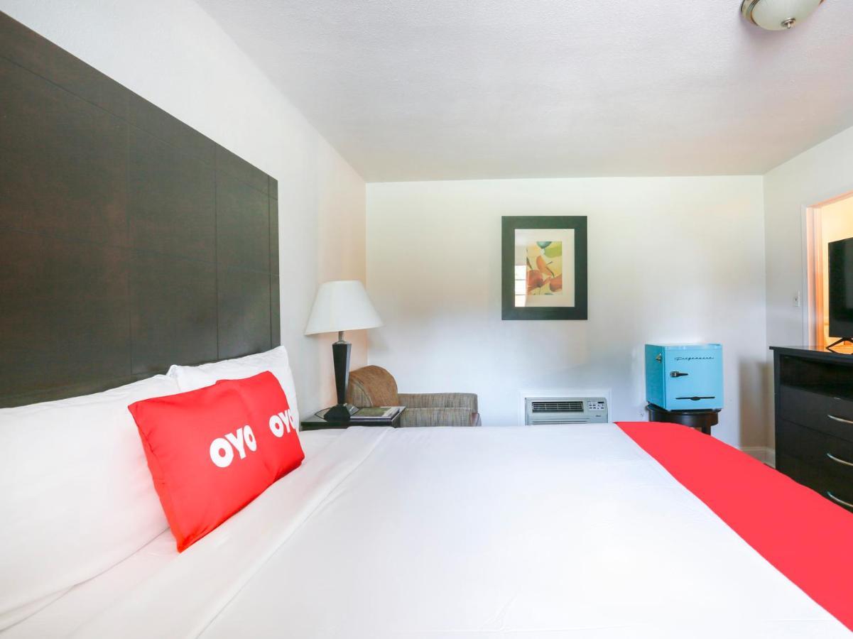 Hotel Savannah Ga Hwy 17 Екстериор снимка