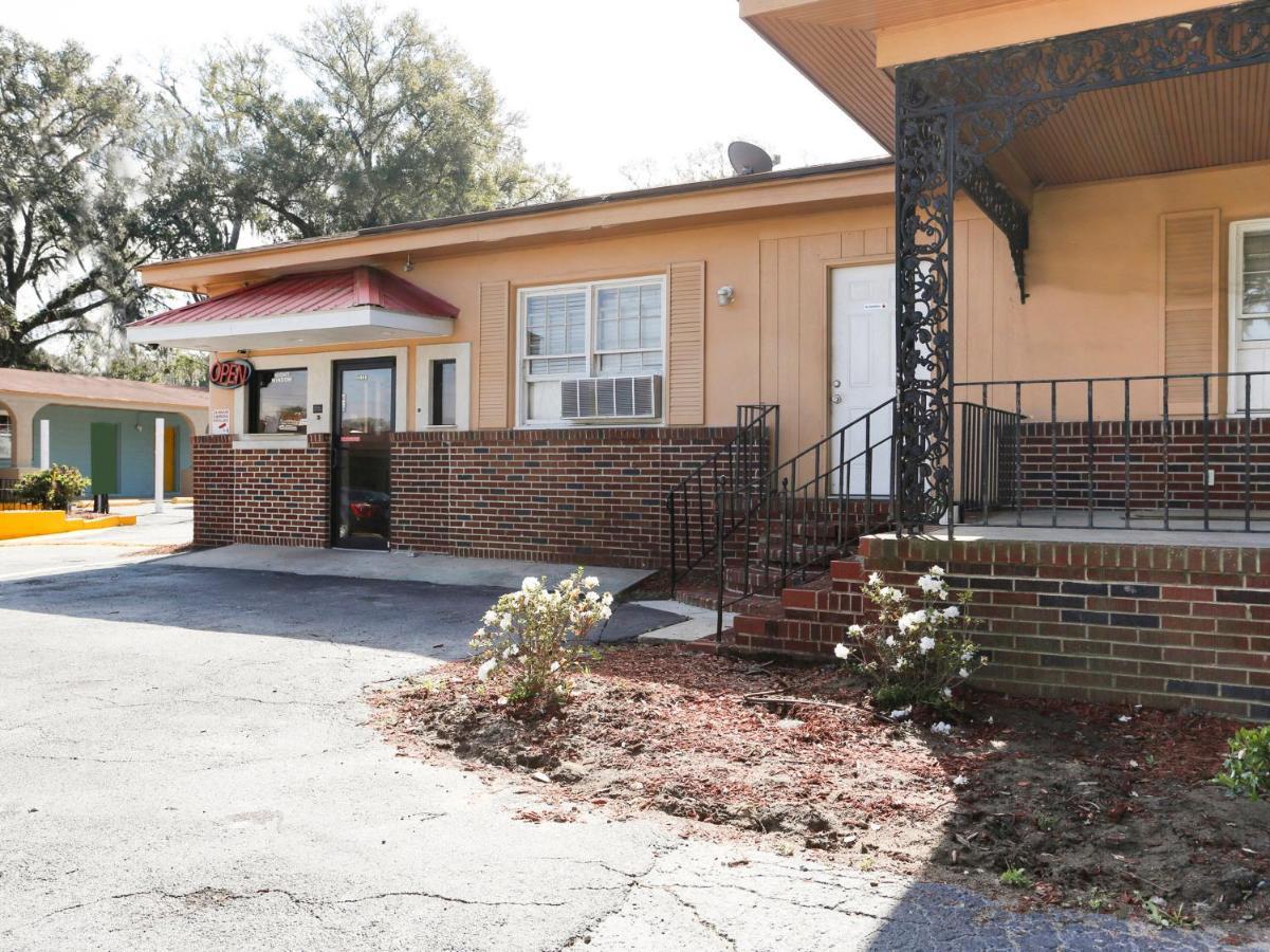 Hotel Savannah Ga Hwy 17 Екстериор снимка