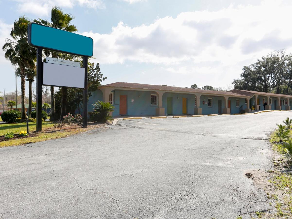 Hotel Savannah Ga Hwy 17 Екстериор снимка